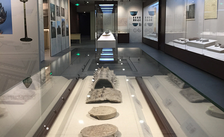 “南越王宮博物館”